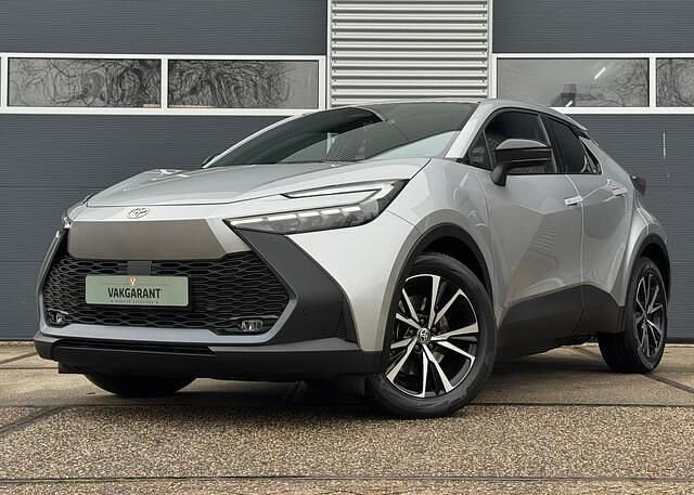 Nieuw Toyota C-HR Business Edition 223 PK (164 kW) 2025 Zilver SUV