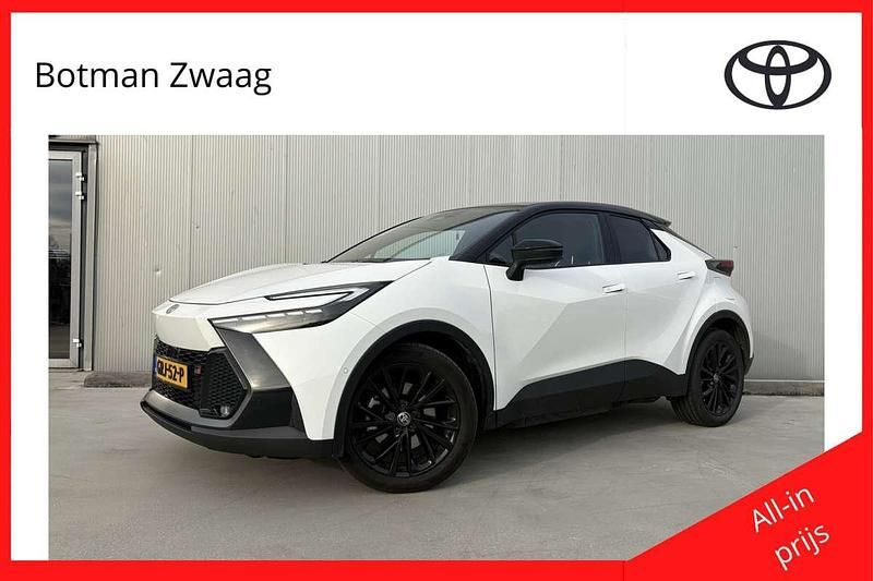 Wit Occasion 2024 Toyota C-HR Plus SUV | € 39.999 (Duur) - Afbeelding 1/4