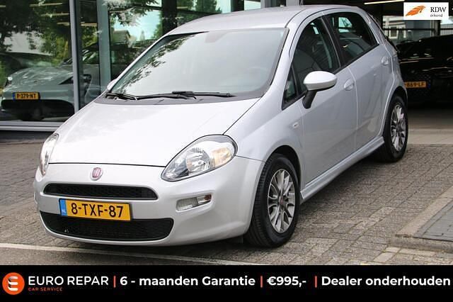 Grijs Occasion 2014 Fiat Punto Evo Street Hatchback | € 5.795 (Eerlijke prijs) - Afbeelding 1/4