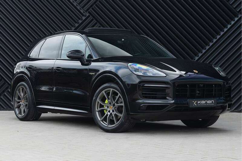 Zwart Gebruikt 2018 Porsche Cayenne Sport SUV | € 61.900 (Iets duurder) - Afbeelding 1/4