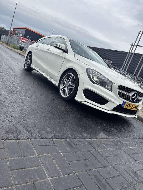 Wit Gebruikt 2016 Mercedes CLA180 Shooting Brake AMG line Stationwagen | € 16.500 (Eerlijke prijs) - Afbeelding 1/4
