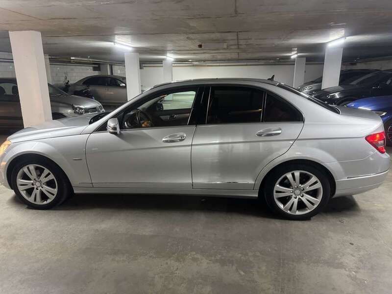 Grijs Gebruikt 2010 Mercedes C180 Sedan | € 10.000 (Iets duurder) - Afbeelding 1/4