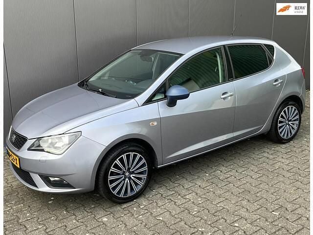 Grijs Gebruikt 2015 Seat Ibiza CONNECT Hatchback | € 8.490 (Goede deal) - Afbeelding 1/4
