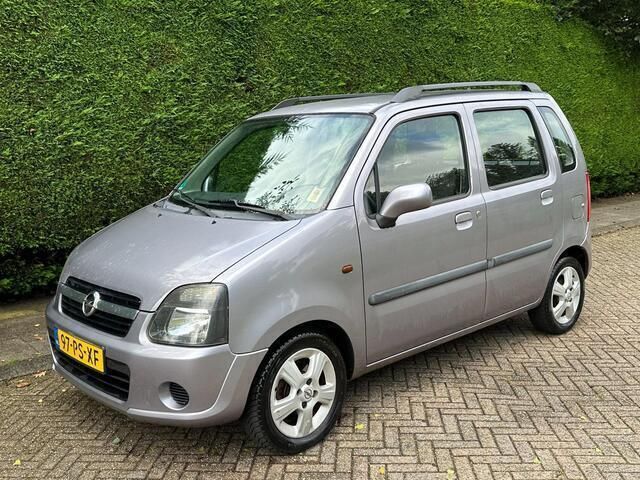 Occasion Opel Agila 80 PK (58 kW) 2004 Paars Hatchback