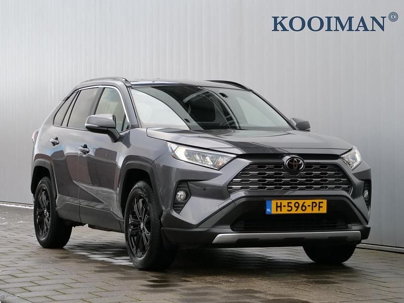Grijs Occasion 2020 Toyota RAV4 SUV | € 28.950 (Eerlijke prijs) - Afbeelding 1/4