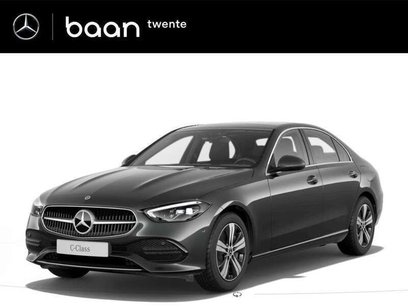 Grijs, metallic lak Nieuw 2025 Mercedes C300 Edition Sedan | € 60.855 (Super prijs) - Afbeelding 1/4