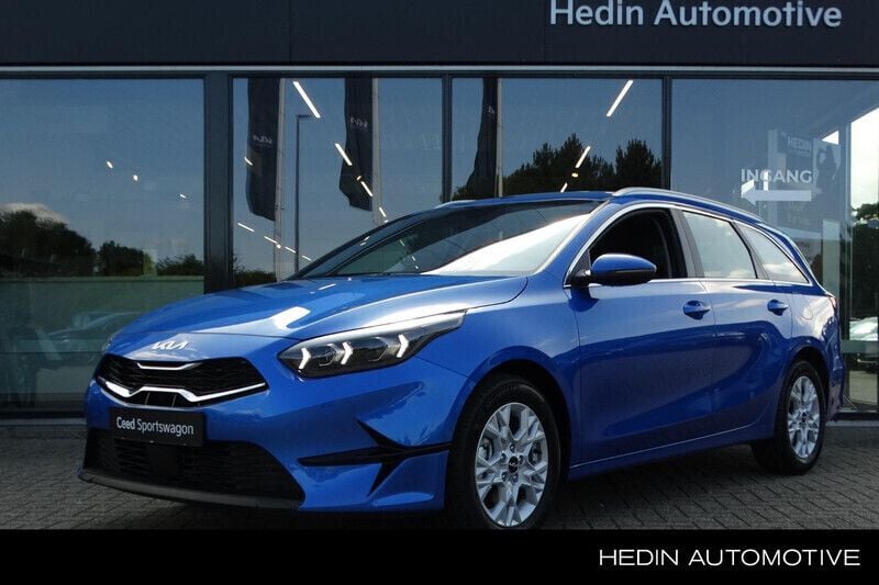 Blauw Nieuw 2025 Kia Ceed Stationwagen | € 36.990 (Eerlijke prijs) - Afbeelding 1/4