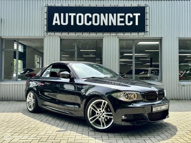 Zwart Gebruikt 2012 BMW 118 Cabriolet M Sport Cabriolet | € 14.900 - Afbeelding 1/4