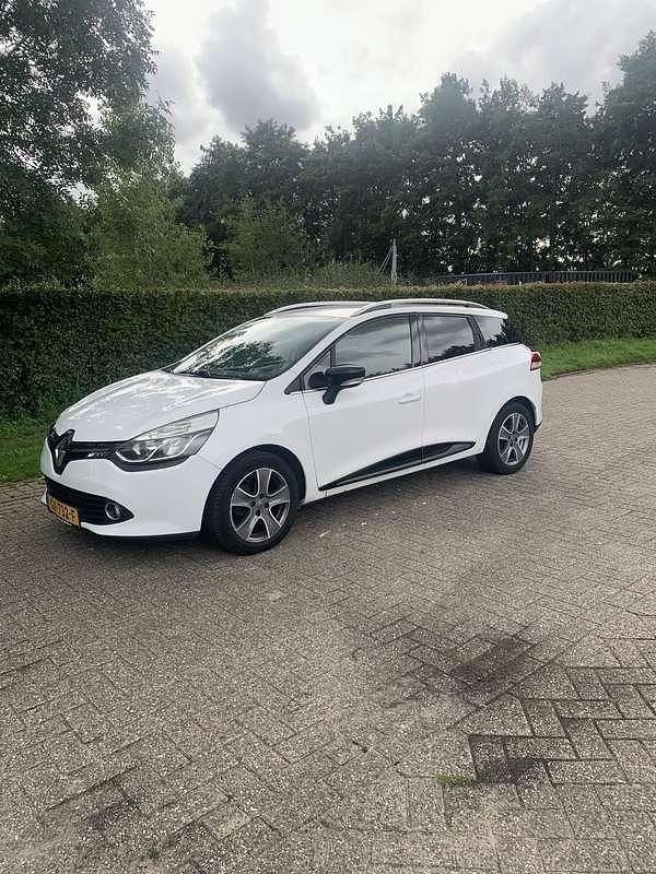 Gebruikt 2015 Renault Clio GrandTour LIMITED Stationwagen | € 5.300 (Goede deal) - Afbeelding 1/4