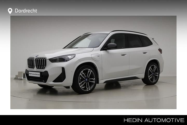 Wit Occasion 2024 BMW X1 Comfort Edition SUV | € 47.895 (Goede deal) - Afbeelding 1/3