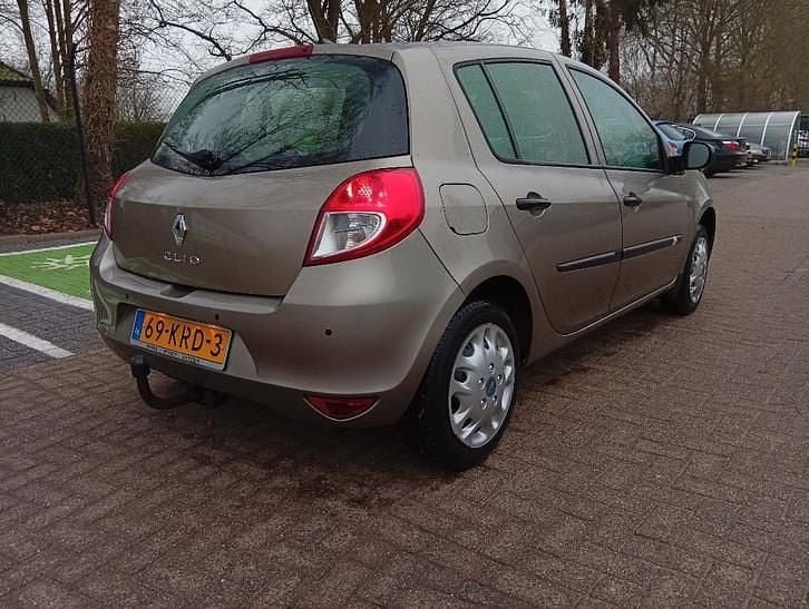 Occasion Renault Clio R.S. 74 PK (54 kW) 2010 Hatchback