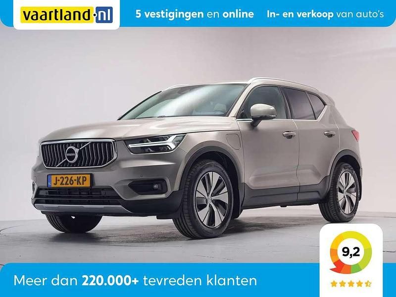 Grijs Gebruikt 2020 Volvo XC40 Business Edition SUV | € 21.909 (Goede deal) - Afbeelding 1/4