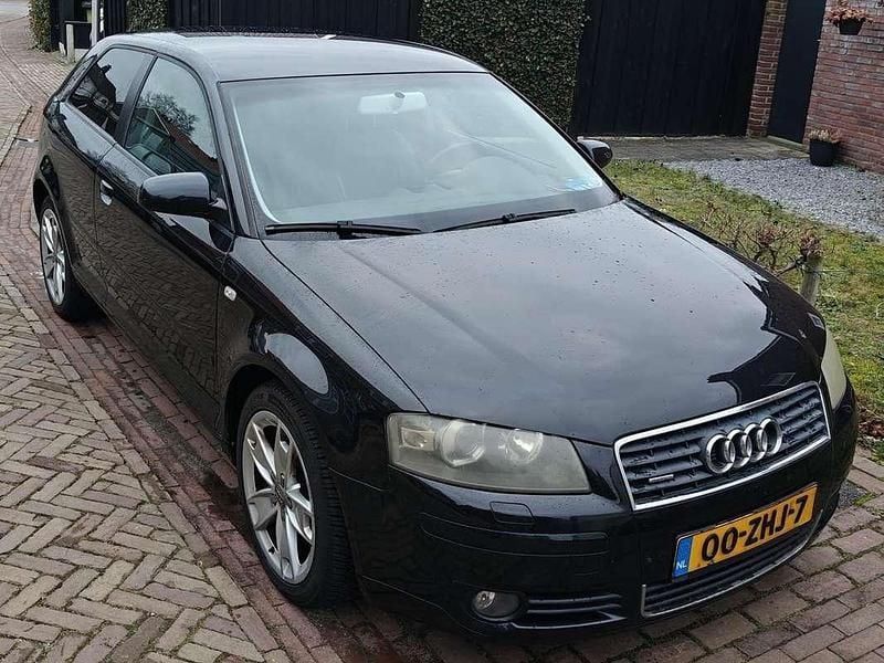 Zwart Gebruikt 2004 Audi A3 Hatchback | € 575 (Super prijs) - Afbeelding 1/4