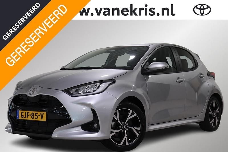 Zilver Nieuw 2024 Toyota Yaris Hybrid Edition Hatchback | € 26.594 (Goede deal) - Afbeelding 1/4