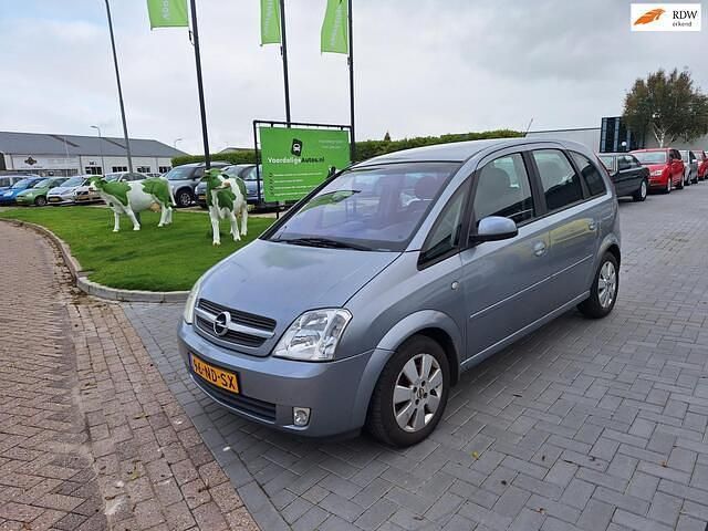 Grijs Gebruikt 2003 Opel Meriva Cosmo MPV | € 1.799 (Iets duurder) - Afbeelding 1/4