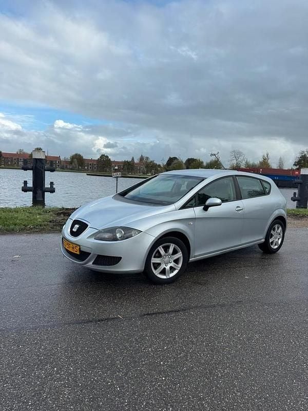 Gebruikt 2005 Seat Leon | € 1.750 - Afbeelding 1/4