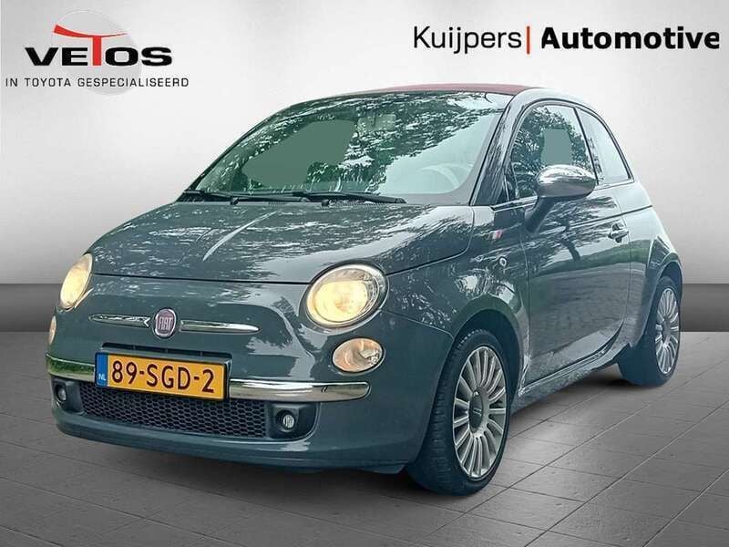 Grijs, metallic lak Gebruikt 2011 Fiat 500C Lounge Cabriolet | € 5.950 (Eerlijke prijs) - Afbeelding 1/4