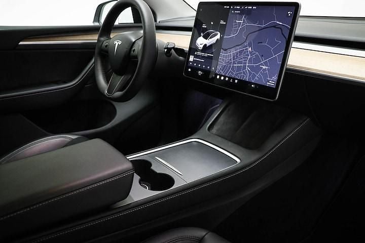 Occasion Tesla Model Y Performance 392 kW (534 PK) 2024 Wit (metallic) SUV