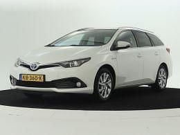 Wit parelmoer Gebruikt 2016 Toyota Auris Trend Hatchback | € 15.945 (Eerlijke prijs) - Afbeelding 1/3