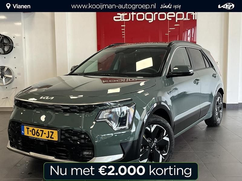 City scape green Gebruikt 2023 Kia e-Niro SUV | € 35.950 (Iets duurder) - Afbeelding 1/4