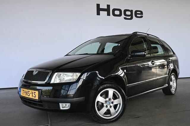 Zwart Gebruikt 2004 Skoda Fabia Stationwagen | € 1.240 (Eerlijke prijs) - Afbeelding 1/4