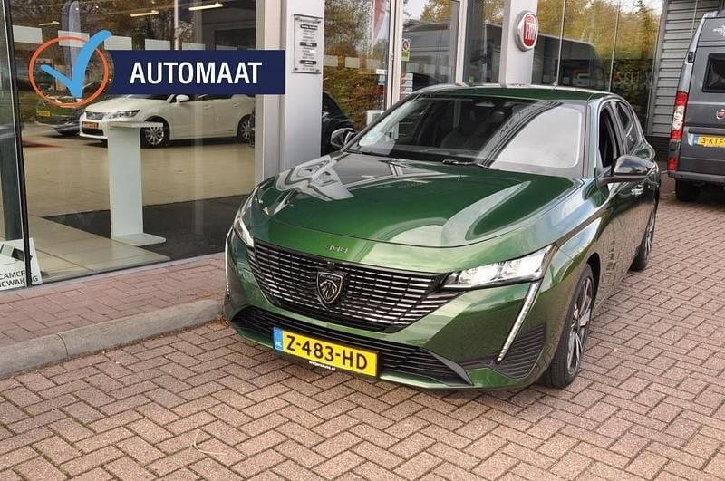 Groen Gebruikt 2023 Peugeot 308 Allure Hatchback | € 22.950 (Goede deal) - Afbeelding 1/4