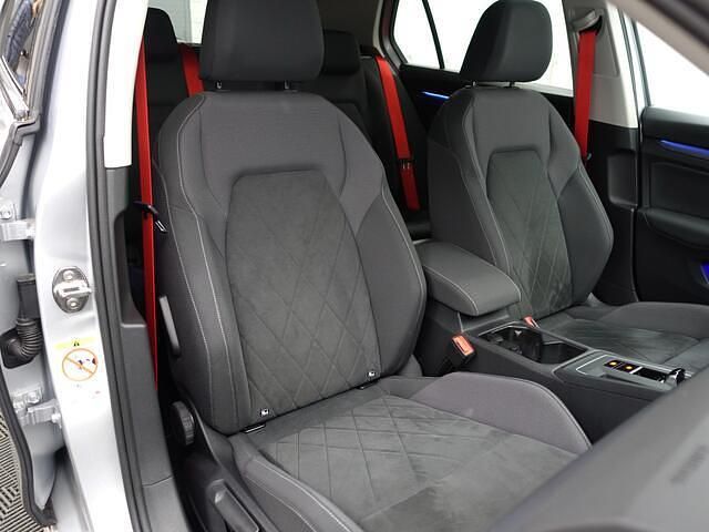 Occasion VW Golf VIII Active 163 PK (119 kW) 2020 Grijs Hatchback