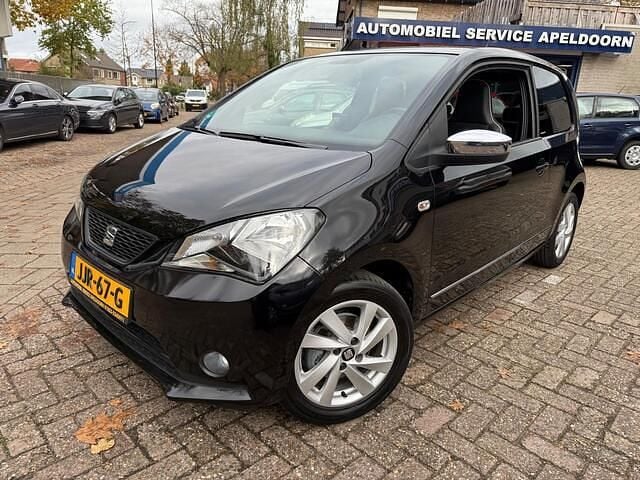 Zwart Gebruikt 2015 Seat Mii Chic Hatchback | € 7.250 (Iets duurder) - Afbeelding 1/4
