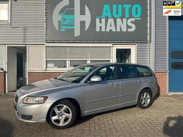 Grijs (metallic) Occasion 2011 Volvo V50 Stationwagen | € 7.999 (Iets duurder) - Afbeelding 1/4