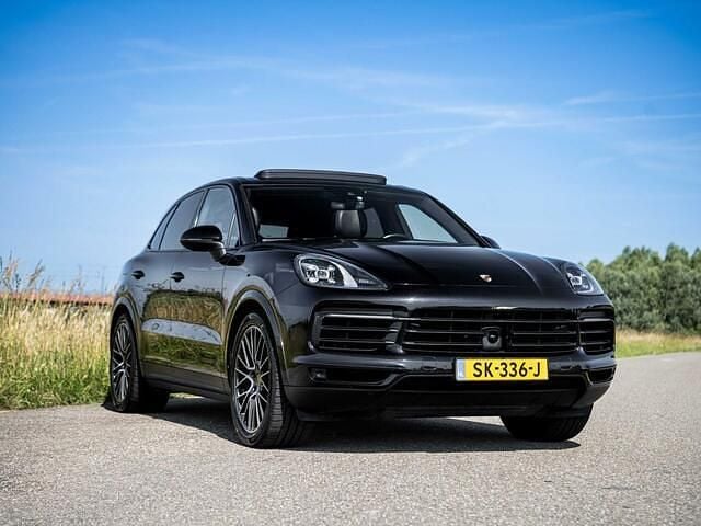 Zwart Gebruikt 2017 Porsche Cayenne Sport SUV | € 45.350 (Goede deal) - Afbeelding 1/4