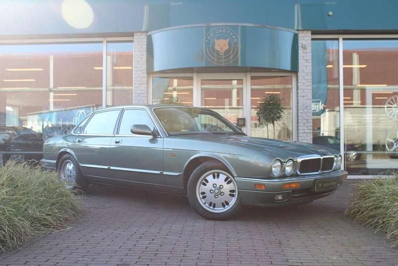 Groen Gebruikt 1997 Jaguar XJ Executive Sedan | € 10.950 - Afbeelding 1/4