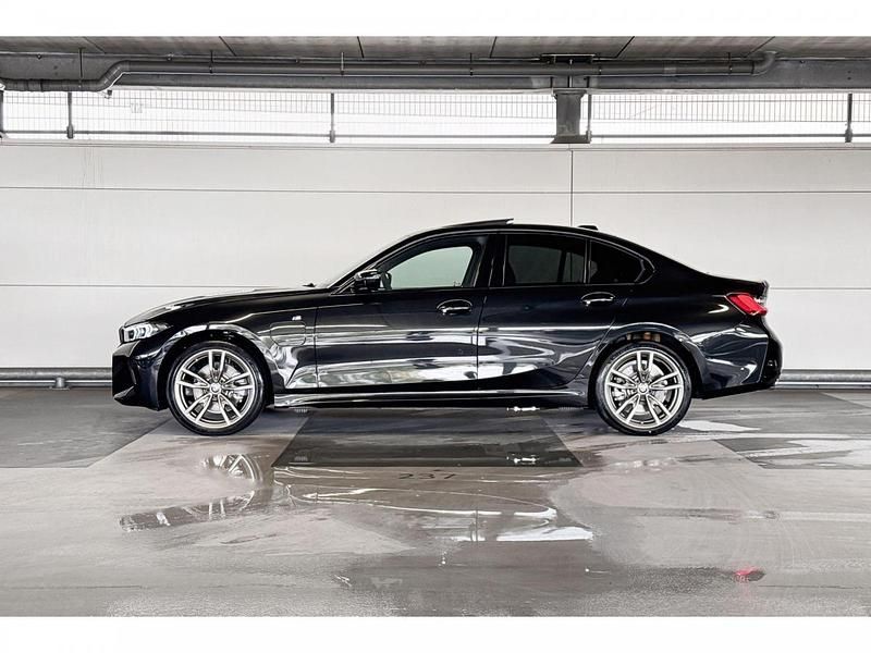 Occasion BMW 330e Basis 292 PK (214 kW) 2025 Zwart Sedan