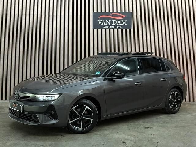 Grijs Gebruikt 2025 Opel Astra GS Line Stationwagen | € 32.900 (Eerlijke prijs) - Afbeelding 1/4