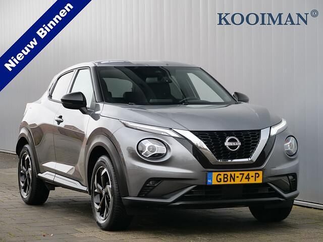 Grijs Gebruikt 2022 Nissan Juke N-Connecta SUV | € 21.895 (Eerlijke prijs) - Afbeelding 1/4