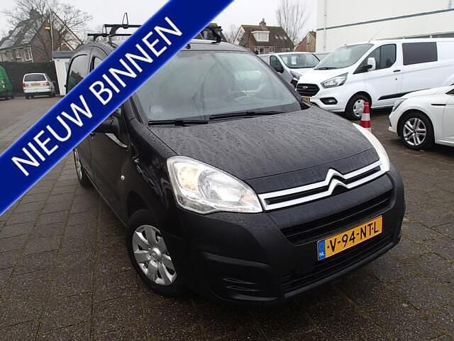 Zwart Occasion 2016 Citroën Berlingo Comfort MPV | € 8.950 (Iets duurder) - Afbeelding 1/4