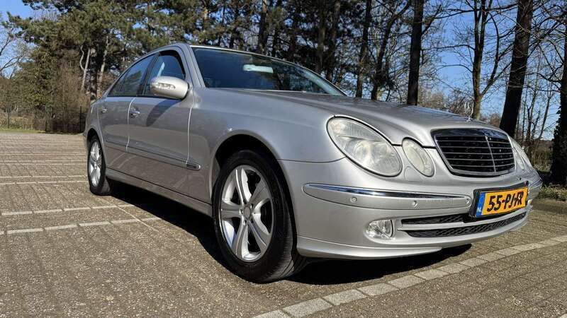 Gebruikt 2004 Mercedes E240 Avantgarde Sedan | € 5.500 (Eerlijke prijs) - Afbeelding 1/4