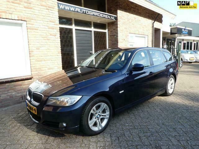 Blauw, metallic lak Gebruikt 2008 BMW 325 Stationwagen | € 7.950 (Iets duurder) - Afbeelding 1/4