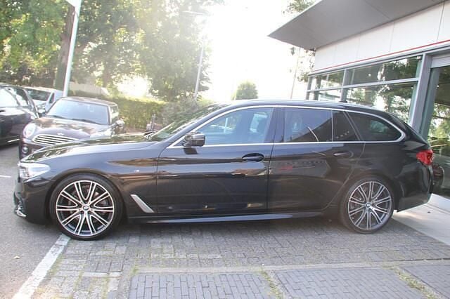 Occasion BMW 520 Executive 184 PK (135 kW) 2019 Zwart Stationwagen