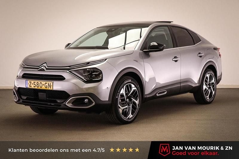 Grijs Gebruikt 2024 Citroën C4 PureTech Sedan | € 27.545 (Eerlijke prijs) - Afbeelding 1/4