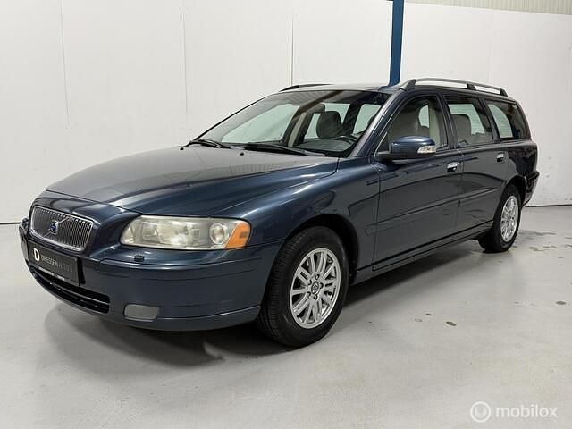 Blauw Gebruikt 2007 Volvo V70 Standard Stationwagen | € 8.945 - Afbeelding 1/4