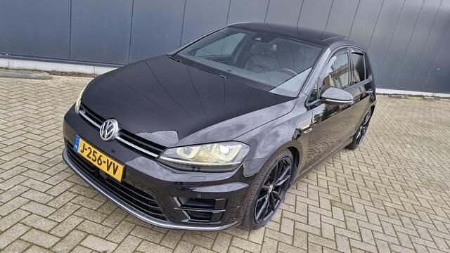 Zwart Gebruikt 2016 VW Golf VII R Hatchback | € 22.450 (Eerlijke prijs) - Afbeelding 1/4
