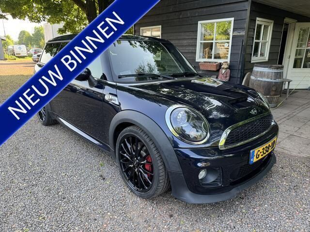 Blauw, metallic lak Gebruikt 2013 Mini John Cooper Works Clubman Stationwagen | € 13.500 - Afbeelding 1/4