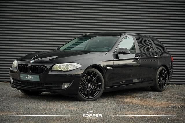 Zwart Gebruikt 2012 BMW 530 Executive Stationwagen | € 8.950 (Eerlijke prijs) - Afbeelding 1/4