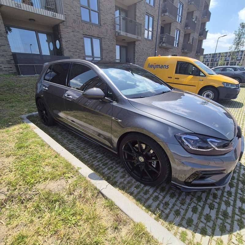 Grijs Gebruikt 2018 VW Golf VII R Hatchback | € 31.500 (Iets duurder) - Afbeelding 1/4