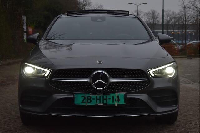 Occasion Mercedes CLA250 Shooting Brake Business 218 PK (160 kW) 2022 Grijs Stationwagen