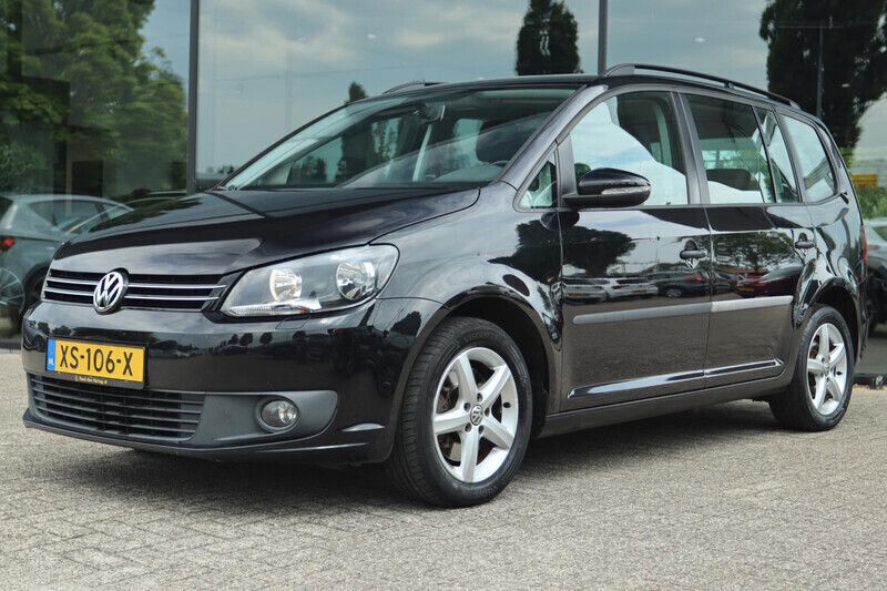 Zwart Gebruikt 2013 VW Touran Comfortline MPV | € 8.900 (Eerlijke prijs) - Afbeelding 1/4