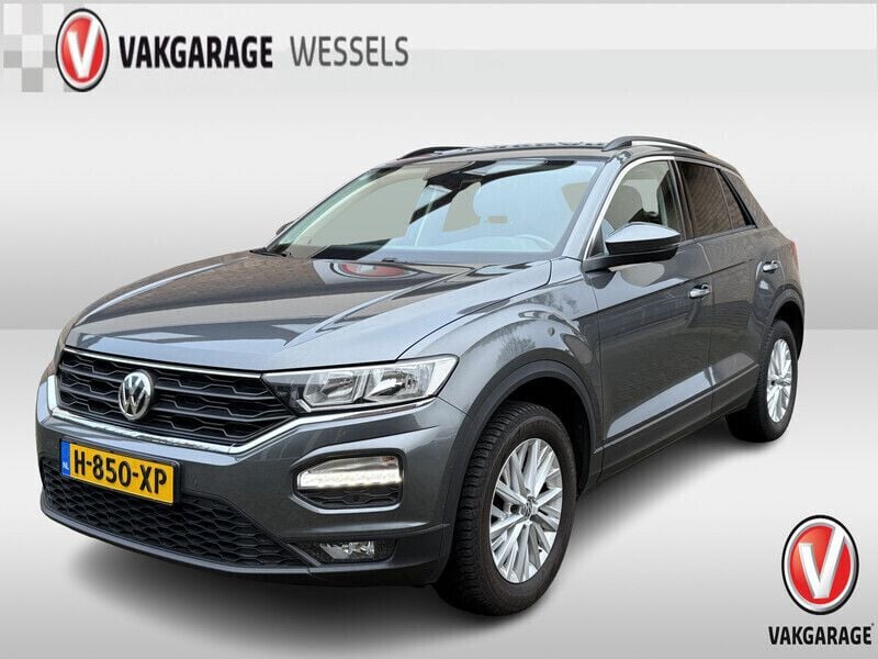 Grijs Gebruikt 2019 VW T-Roc Style SUV | € 18.950 (Eerlijke prijs) - Afbeelding 1/4