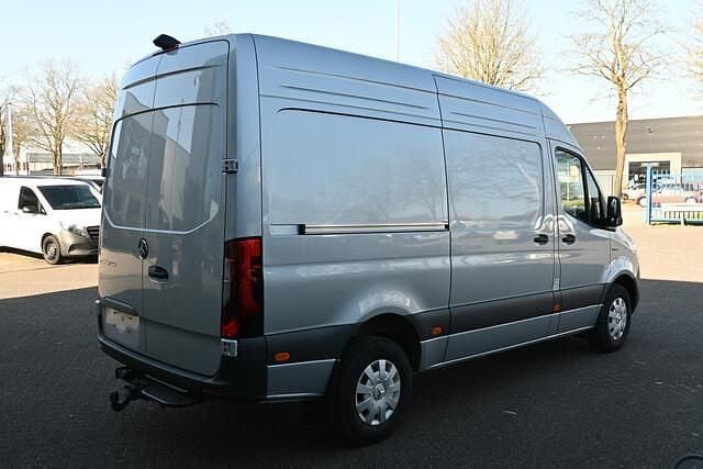 Occasion Mercedes E-Sprinter 114 kW (156 PK) 2024 Zilver Van