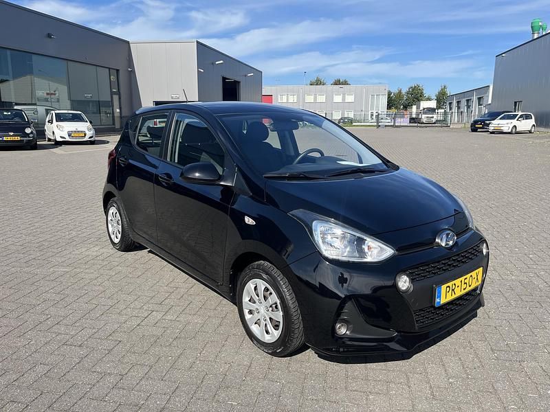 Hatchback Gebruikt 2018 Hyundai i10 GO! Hatchback | € 9.500 (Eerlijke prijs) - Afbeelding 1/4