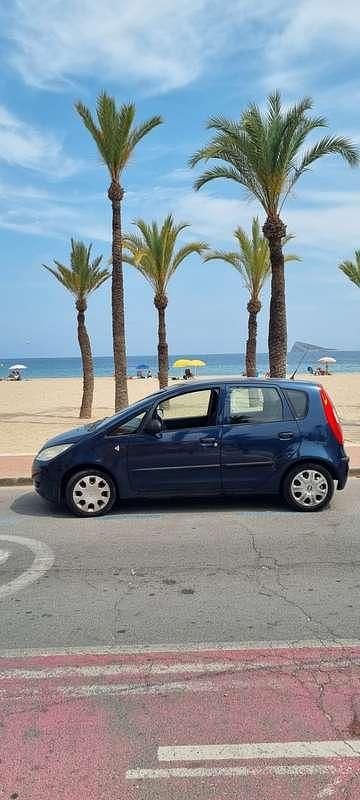 Blauw Gebruikt 2005 Mitsubishi Colt Invite Stationwagen | € 1.150 - Afbeelding 1/4